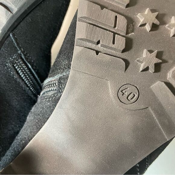 Eric Michael black suede ankle booties size 40 9.5 - Picture 4 of 12